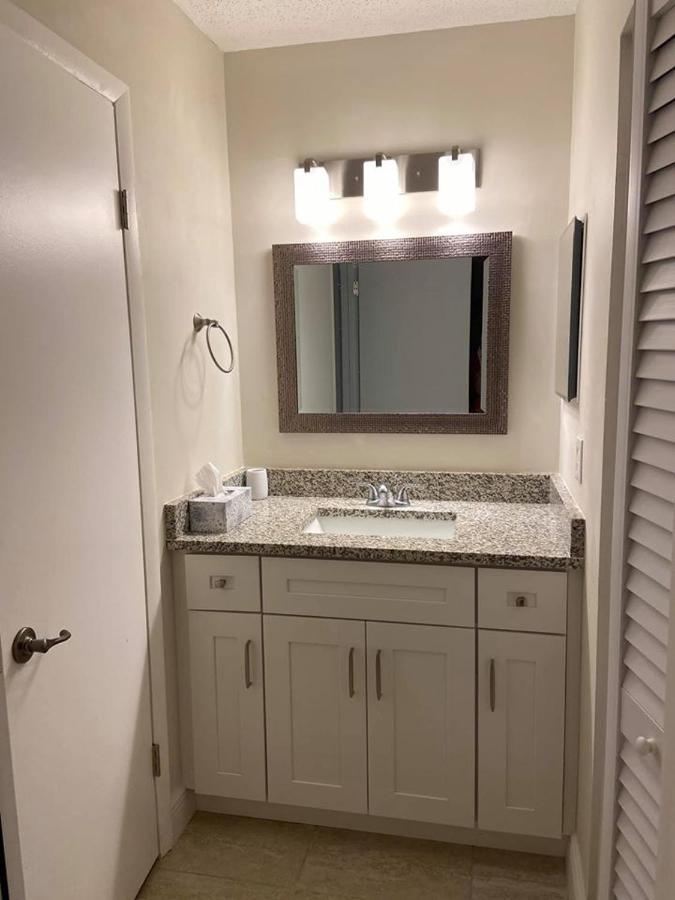 Sun&Fun - Beautiful Renovated 2/2 Villa In Jupiter Exterior photo